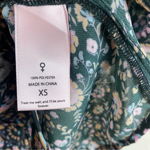 Selkie The Bistro Blouse Puffed Sleeve Button Floral Top Women's Multicolor XS - Picture 11 of 11